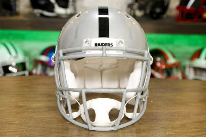 Tennessee Titans vs. Las Vegas Raiders